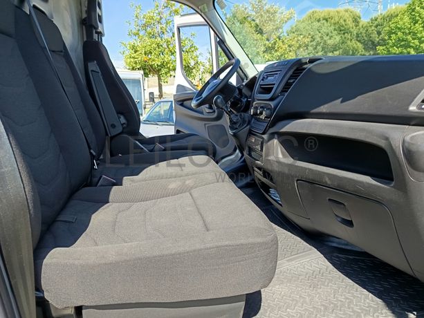 Iveco Daily 70C17 · Ano 2016