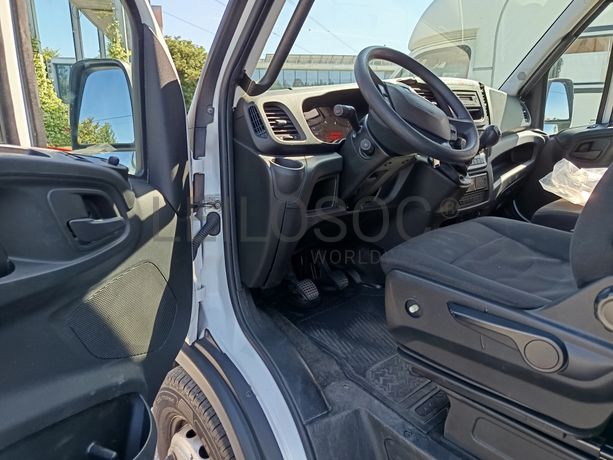 Iveco Daily 70C17 · Ano 2016