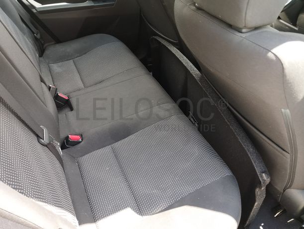 Toyota Auris · Ano 2013