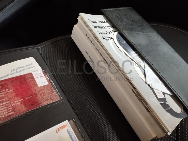 Toyota Auris · Ano 2013