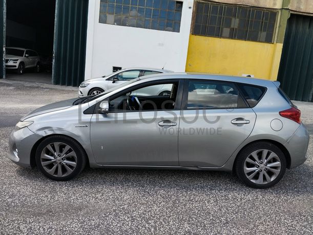 Toyota Auris · Ano 2013