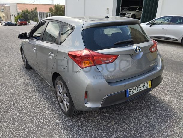 Toyota Auris · Ano 2013