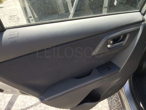 Toyota Auris · Ano 2013