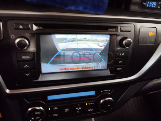 Toyota Auris · Ano 2013