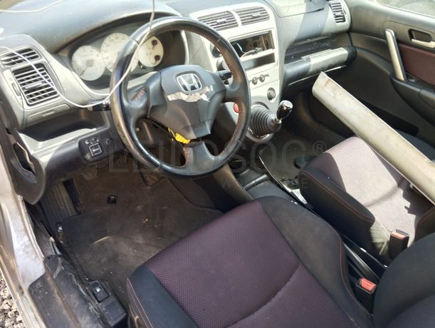 Honda Civic · Ano 2005
