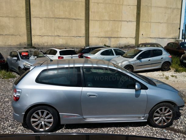 Honda Civic · Ano 2005