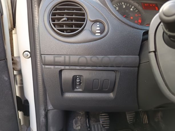 Renault Clio · Ano 2009