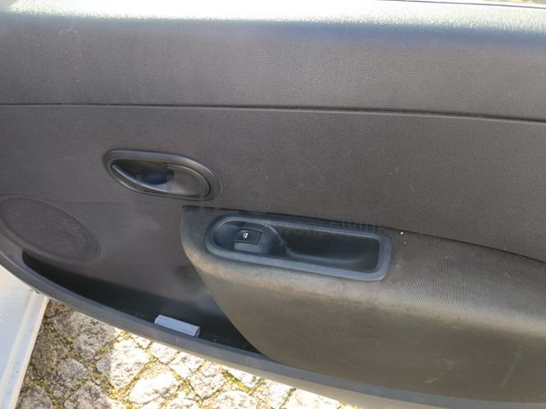 Renault Clio · Ano 2009