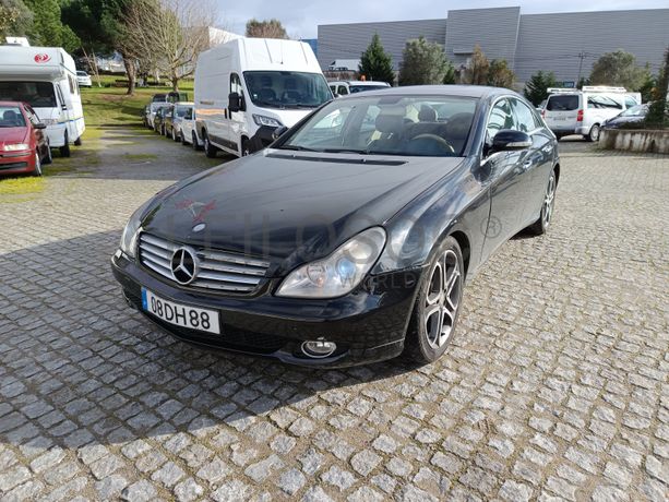 Mercedes-Benz CLS 320 CDI · Ano 2006