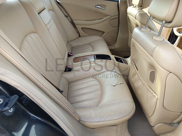 Mercedes-Benz CLS 320 CDI · Ano 2006