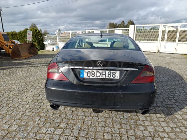 Mercedes-Benz CLS 320 CDI · Ano 2006