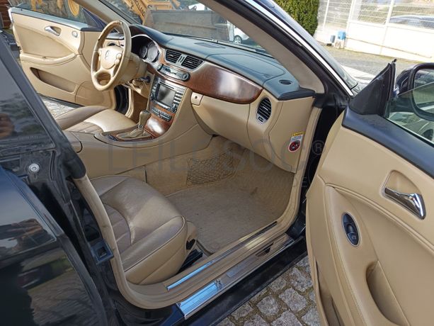 Mercedes-Benz CLS 320 CDI · Ano 2006
