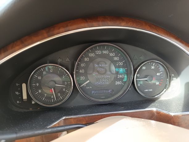 Mercedes-Benz CLS 320 CDI · Ano 2006