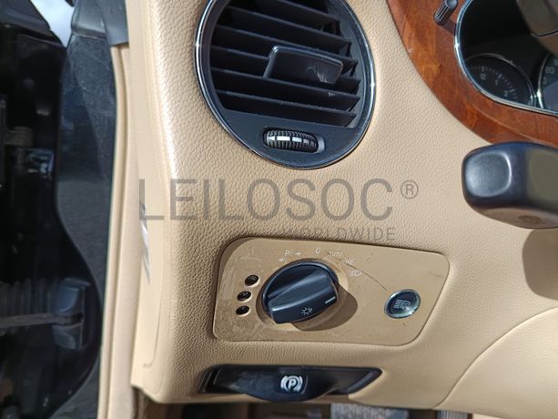 Mercedes-Benz CLS 320 CDI · Ano 2006