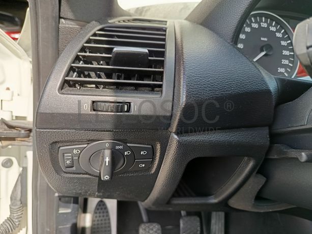 BMW 118d · Ano 2010