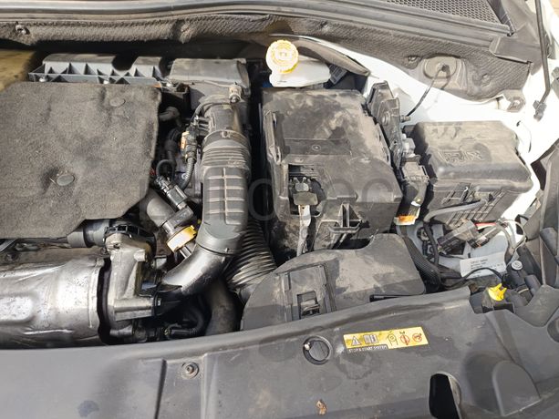 Peugeot 2008 · Ano 2018