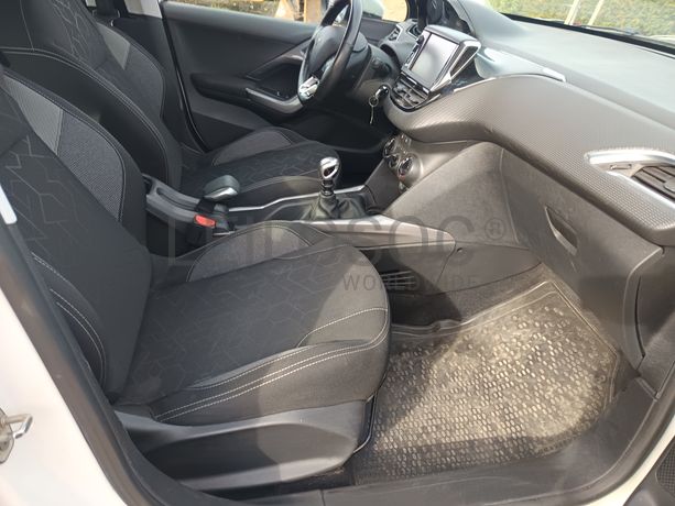 Peugeot 2008 · Ano 2018