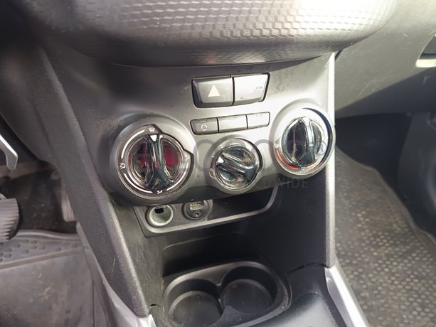 Peugeot 2008 · Ano 2018