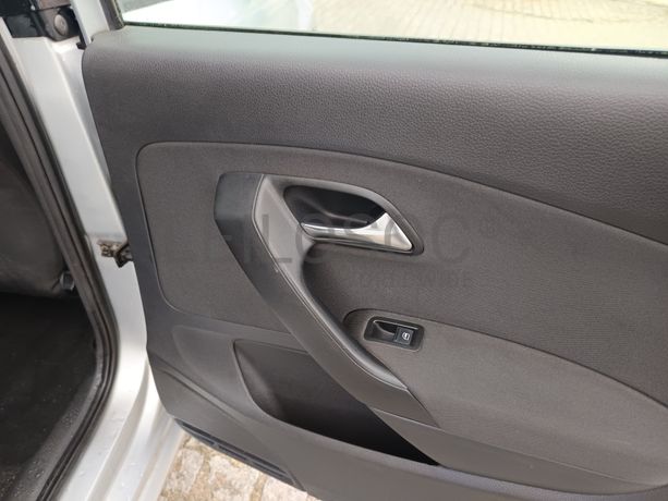 Volkswagen Polo · Ano 2009