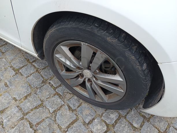 Peugeot 308 · Ano 2014