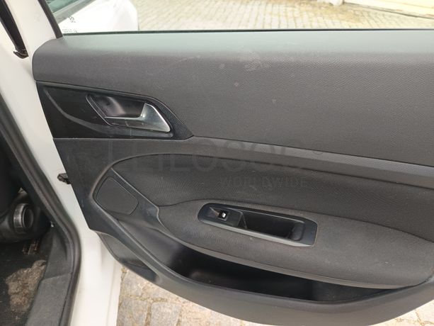 Peugeot 308 · Ano 2014