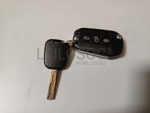 Peugeot 308 · Ano 2015