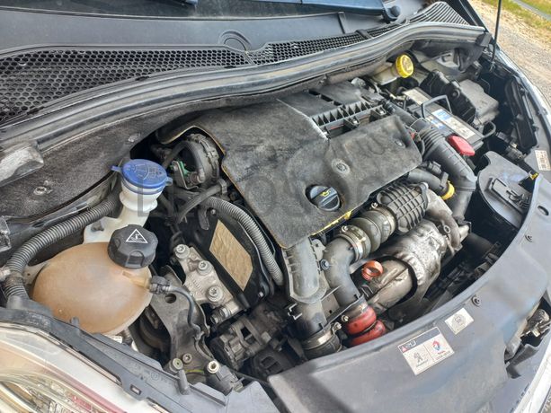 Peugeot 208 · Ano 2018