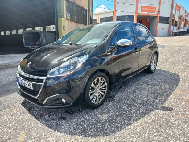 Peugeot 208 · Ano 2018