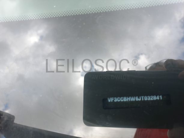 Peugeot 208 · Ano 2018