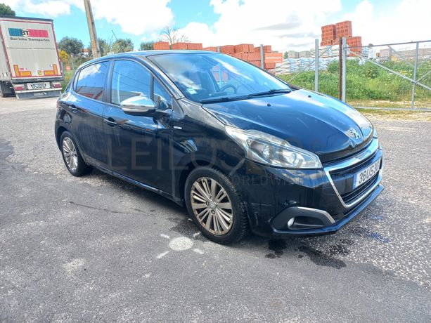 Peugeot 208 · Ano 2018