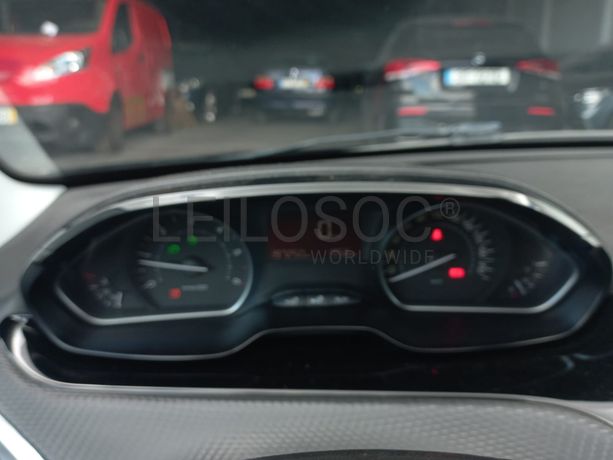 Peugeot 208 · Ano 2018