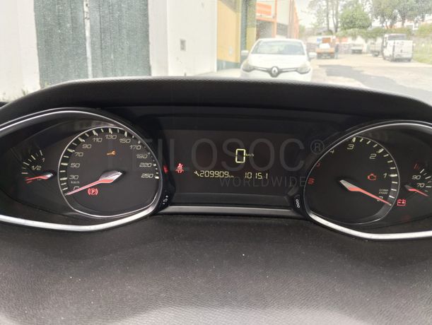 Peugeot 308 · Ano 2018