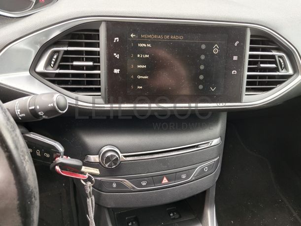 Peugeot 308 · Ano 2018