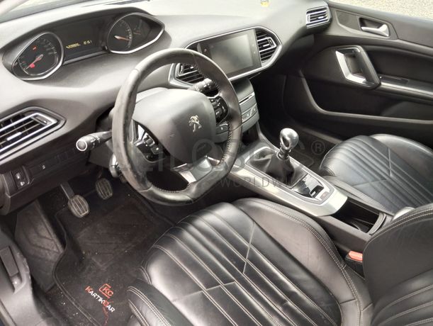 Peugeot 308 · Ano 2018