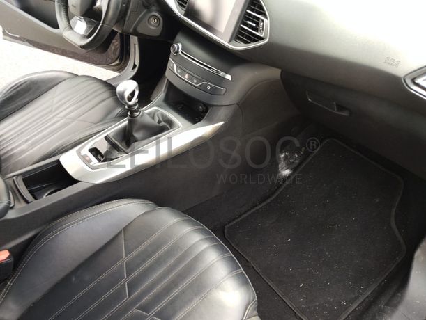 Peugeot 308 · Ano 2018