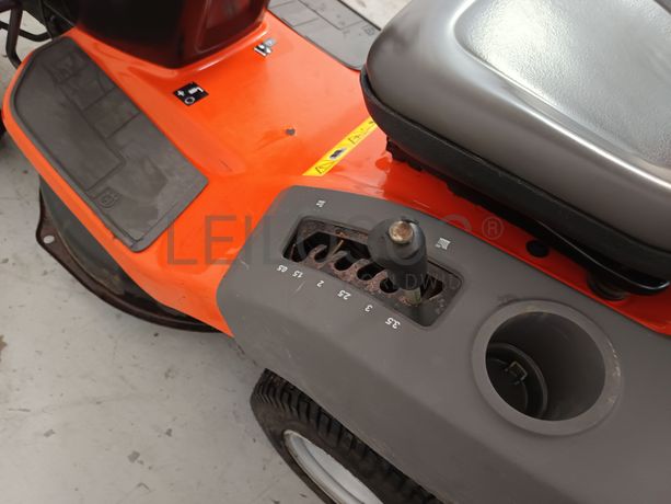 Corta Relvas Husqvarna · Ano 2009