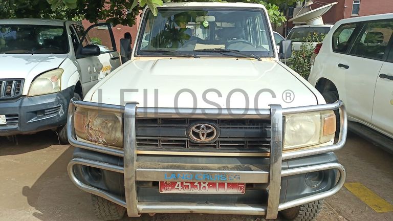 Toyota Land Cruiser Hebrad 4WD - 2007