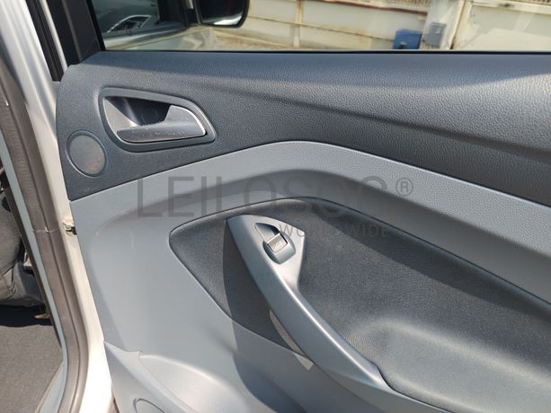 Ford C-Max · Ano 2011