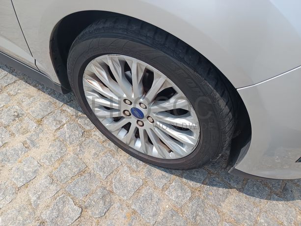 Ford C-Max · Ano 2011