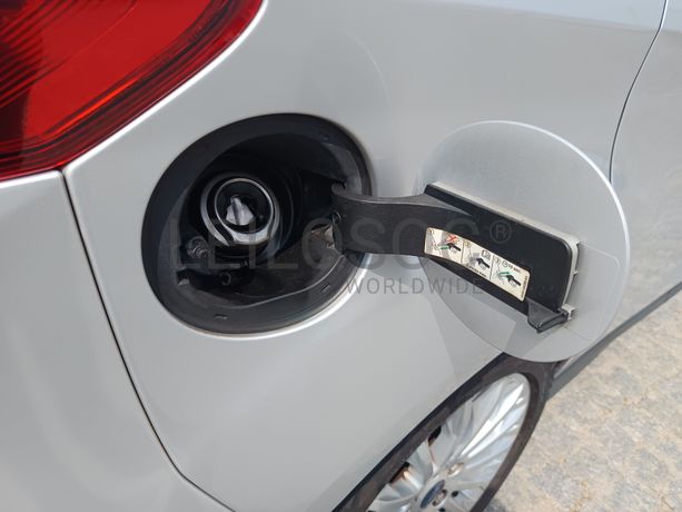 Ford C-Max · Ano 2011