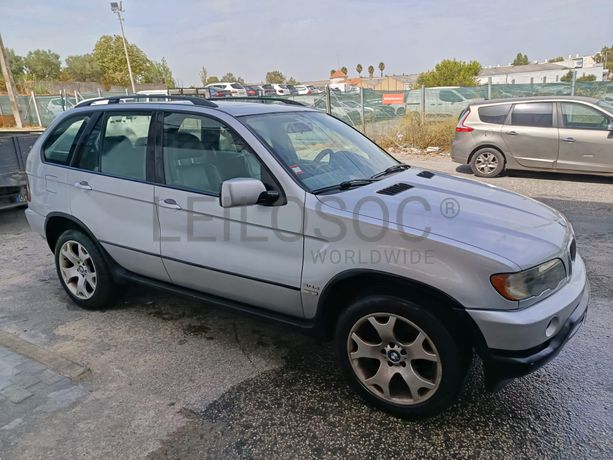 BMW X5 · Ano 2001