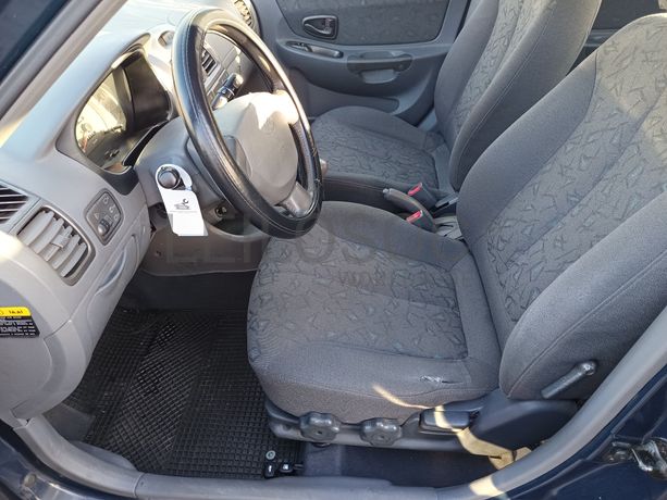 Hyundai Accent · Ano 2002