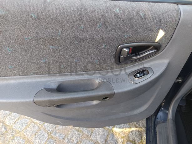 Hyundai Accent · Ano 2002