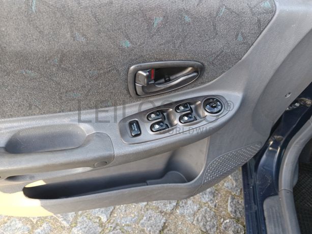 Hyundai Accent · Ano 2002