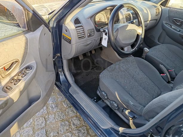 Hyundai Accent · Ano 2002