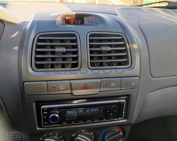 Hyundai Accent · Ano 2002