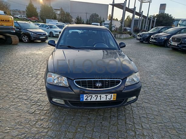 Hyundai Accent · Ano 2002