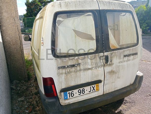 Peugeot Partner 1.8 D · Ano 1998