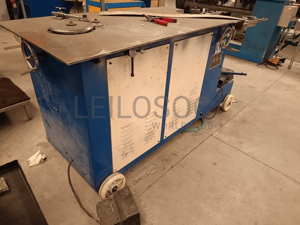 Máquina para Fabrico de Curvas