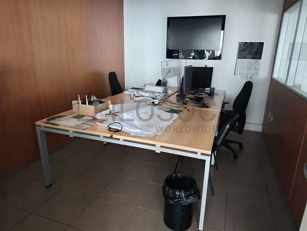 Equipamento de Apoio à Indústria